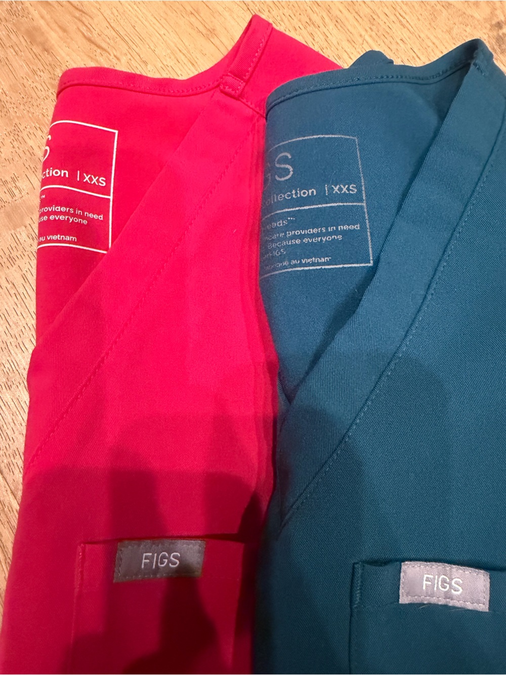 Figs set of 2 Short Sleeve Scrub Tops XXS - Picture 2 of 10